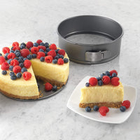 9" Spring Form Cake Pan - Chicago Metallic Professional Series