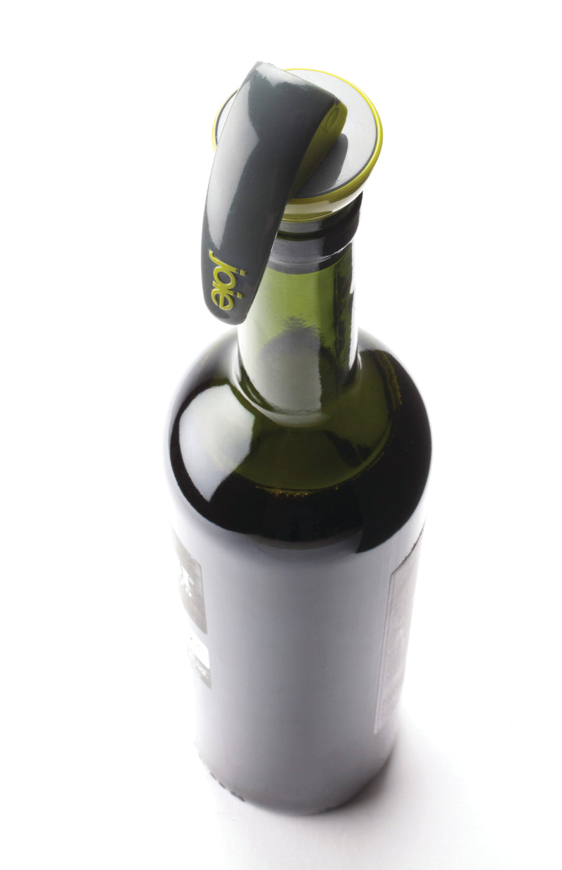 products/20666_ExpandSealWineBottleTopper_inAction_Green.jpg